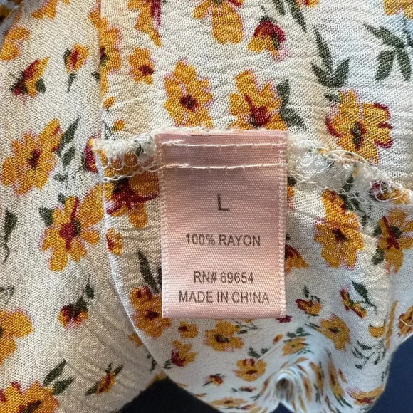 Dizzy Gal Brinn Sunny Floral Keyhole Tank Top, Size Large - Picture 6 of 11